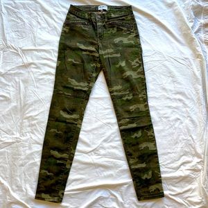 William Rast camo pants size 25